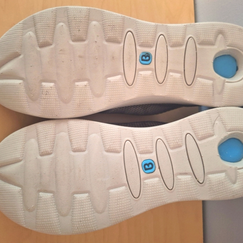 BZEES Camoflage Low-Top Sneakers with Beige Sole - Picture 5 of 6